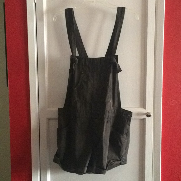 Free People Pinstripe Shortalls Shorts size 10 - Picture 3 of 7